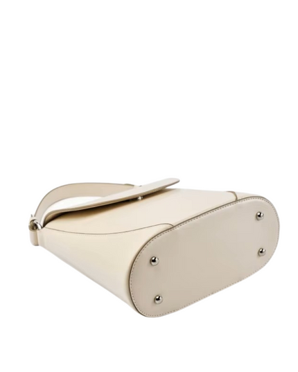 Nivara – Lederen bucketbag voor vrouwen die hun innerlijke kracht bewaken | Tempel Collectie