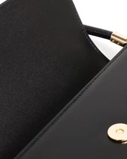 Luma – Vintage schoudertas | Een serene krachtbron in glanzend leer | Sereen Collectie