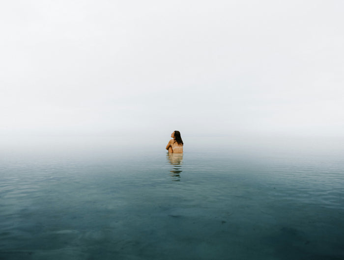 <h2><br/>Elke tas is een energetisch anker dat je eraan herinnert dat jouw zachtheid niet zwak is, maar scheppend.<br/><br/></h2>